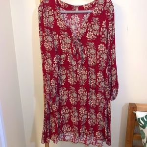 American Eagle Long Sleeve Key-Hole Floral Maroon Dress